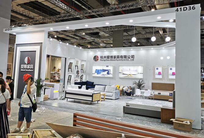 展會(huì)搭建布置中塑料材料如何選擇？膠黏劑又該如何選擇？