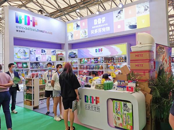 該如何設(shè)計搭建大型展臺？